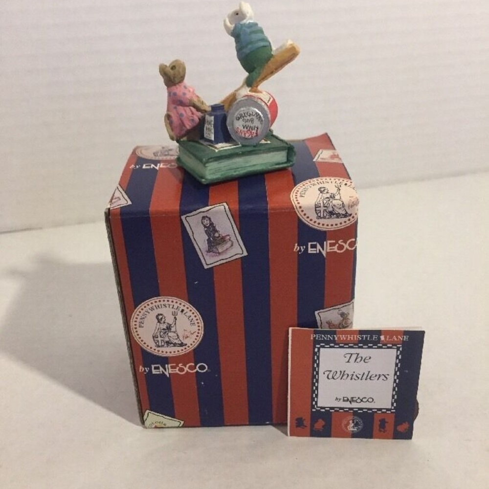 Penny Whisle Lane 4 pc set Christmas Figurine new